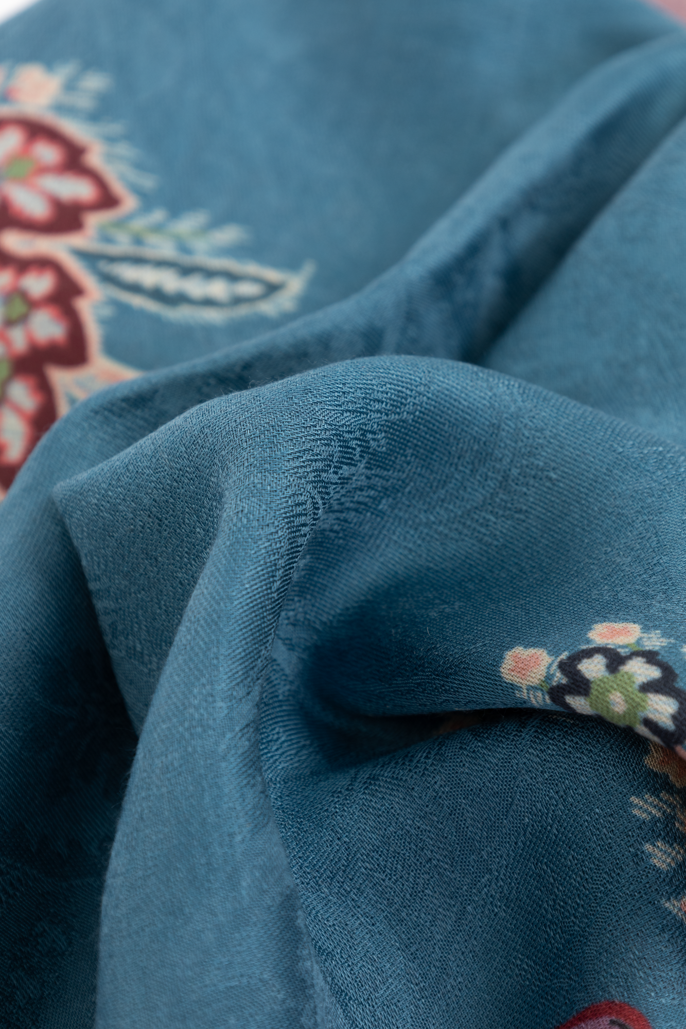 スカーフ ETRO Woman Scarf Blue WATA0005AV767 X0885 Blue Scarf with decorative pattern Etro - Vitkac AS